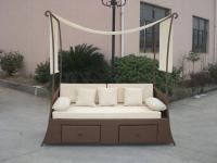 China White Roofed Outdoor Rattan Daybed For Balcony / Poolside / Beach factory