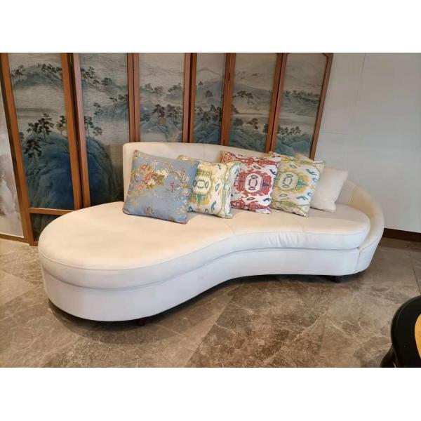 Quality ISO18001 Standard Hotel Room Sofa Curved Tufted White Sofa 2200*900*800mm for sale
