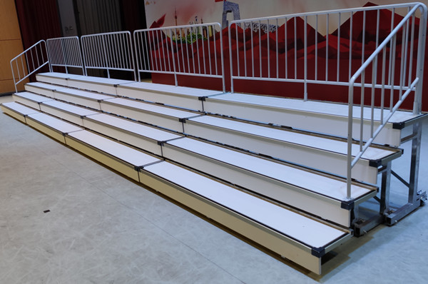 Quality Portable Plywood Plastic Telescopic Bleacher Seating With Safety Railings For Chorus for sale