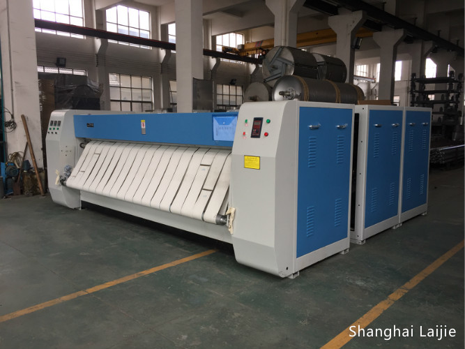 China Stainless Steel Roller Laundry Flatwork Ironer / Ironing Machine For Bed Sheets factory