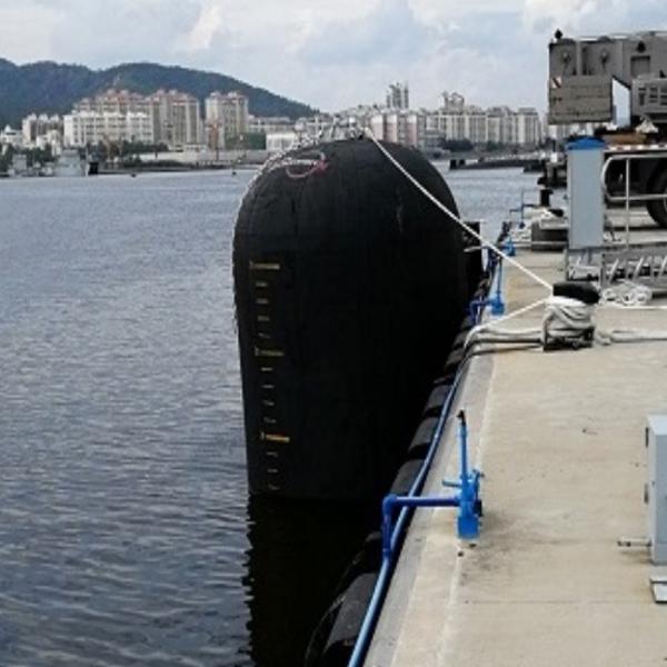 Quality 3.3m*6.5m Submarine Protction Marine Hydro Pneumatic Fender for sale