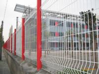 China 4.5 mm Wire Mesh Fence Security Metal Mesh Fence Panel PVC Coated Galvanized factory