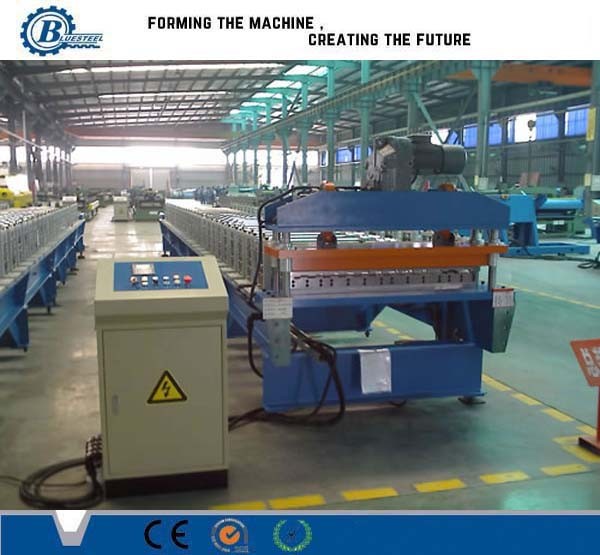 Quality Solid Steel Roof Sheet Metal Rolling Forming Machine With Anti - Rust Roller for sale