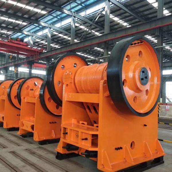 Quality 400kw Jaw Crusher Machine , Gold Mining Rock Crusher for sale