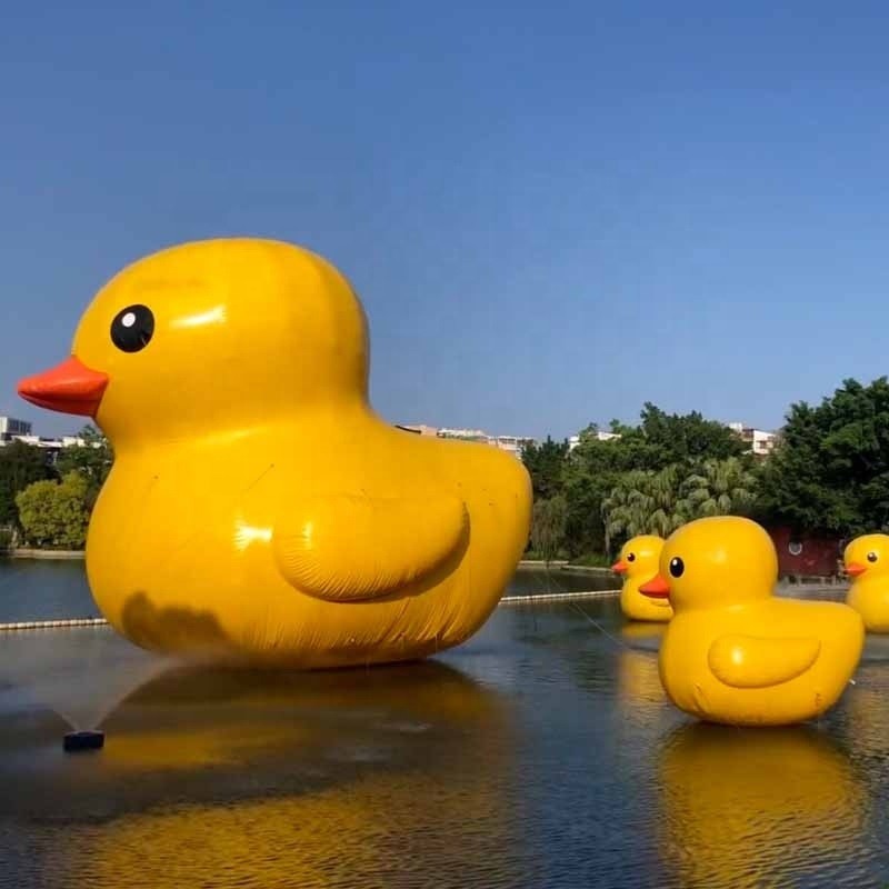 China Custom Floating Airtight Inflatable Yellow Duck Giant Rubber Duck For Advertising factory