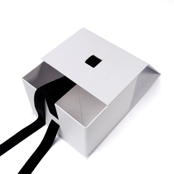 Quality White Square Foldable Paper Gift Box With Magnetic Catch And Ribbon Decor for sale