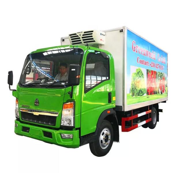 Quality HOWO 4x2 Refrigerated Van Truck / Seafood 5 Ton Loading Truck for sale