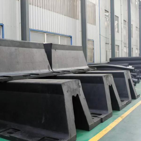 Quality Arch Marine Rubber Fenders Height 200-1000mm Length 1000-3500mm for sale