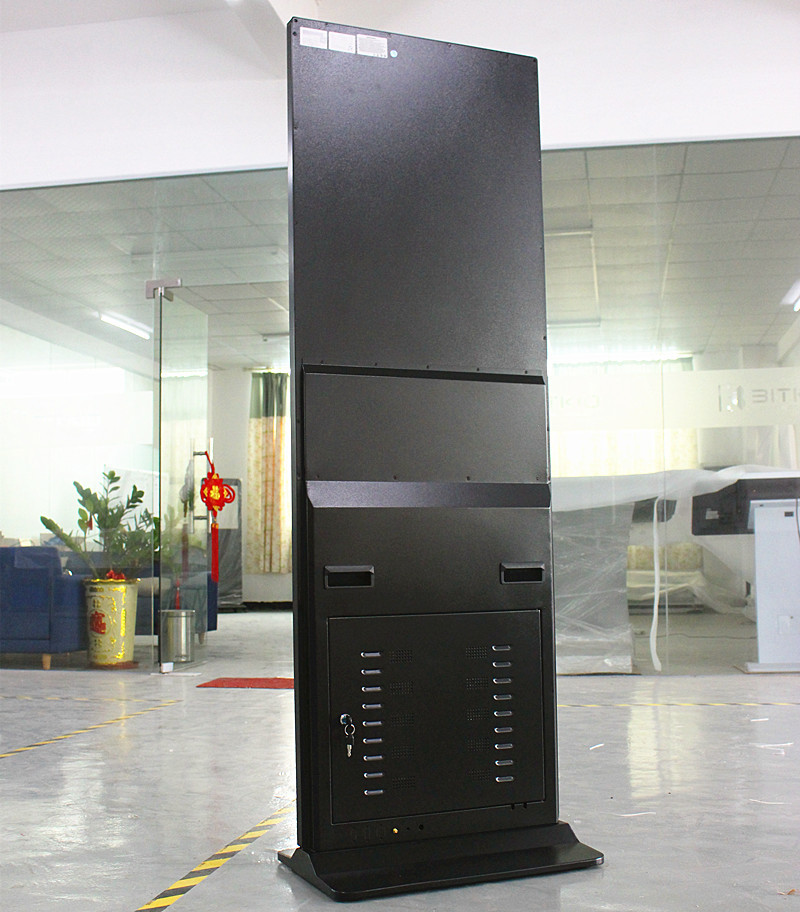 China Various Size Digital Advertising Display Stands , Big LCD Screen For Advertising factory