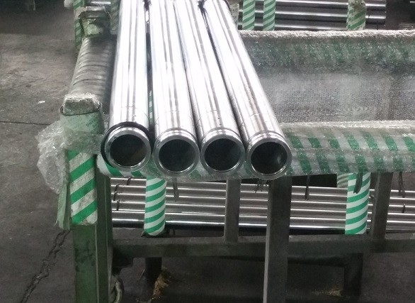 Quality Chrome Plated Steel Hollow Piston Rod High Yield Strength 355 N/MM2 for sale