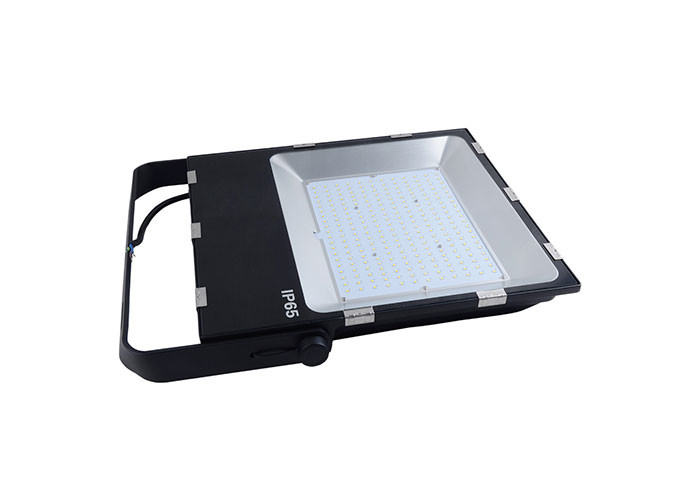 China Waterproof  Slim Outdoor LED Flood Lights 200w  SMD 3030 Chips factory