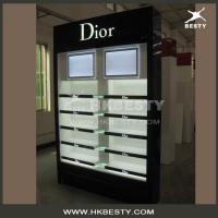 China High End LED Lightings Wood Display Cabinets in Cosmetics Shop factory