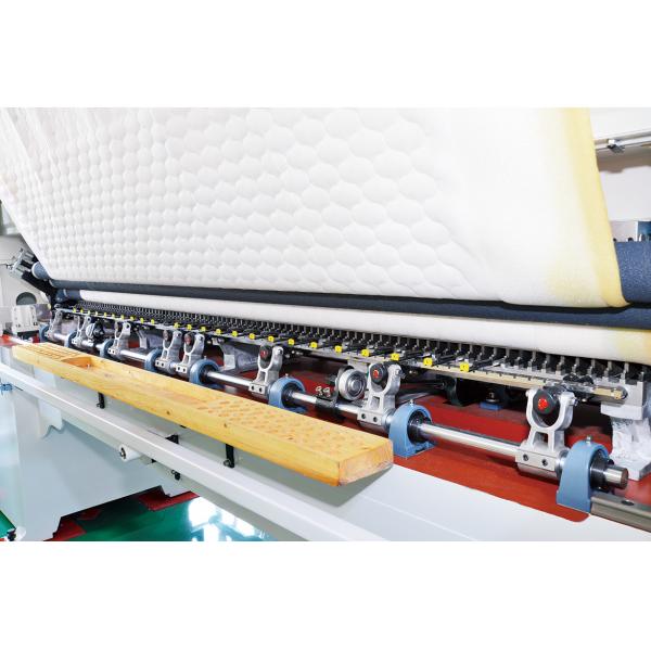 Quality 5.5kw Shuttle Computerised Quilting Machine For Mattress 3800kg for sale