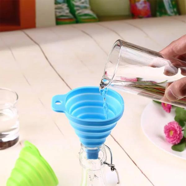 Quality Leakproof Silicone Kitchen Product Collapsible Funnel For Liquid Powder Transfer for sale