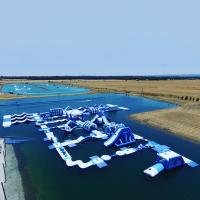 China Perth Lake Commercial Inflatable Water Park / Customized Huge Floating Water Playground factory