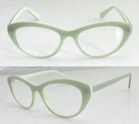 China Stylish White Hand Made Acetate Womens Eyeglass Frames With Demo Lens factory