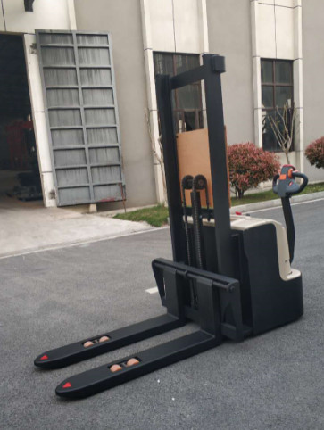 Quality CE Electric Pallet Forklift Polyurethane Tire Walking Pallet Stacker for sale
