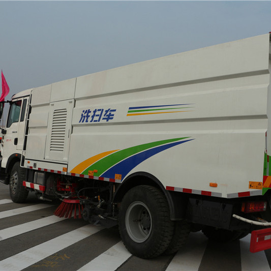 Quality ZZ1187K501GE HOWO Road Sweeper Vehicle Sweeper Truck With High Pressure Water for sale