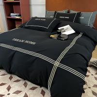 China Four Seasons 300TC Duvet Cover 100% Cotton Material Embroidery Three Lines Design Linen Bedding Set factory