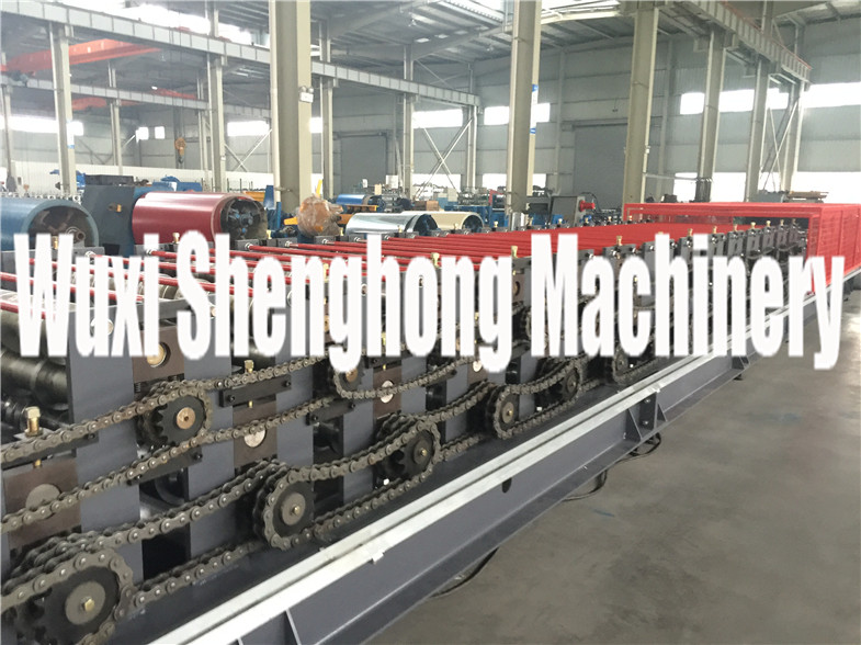 China Classical Style Sheet Metal Roll Forming Machines / Roofing Sheet Making Machine factory