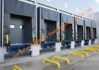 China Container Loading Dock Fabric Industrial Doors With Seal Shelter For Distribution Center factory