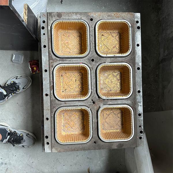 Quality Customised Self Heating Hotpot Thermoforming Mold Vacuum Forming Machine for sale