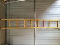 China Fiberglass Insulated Light Ladders For Overhead Line Tower Installation factory