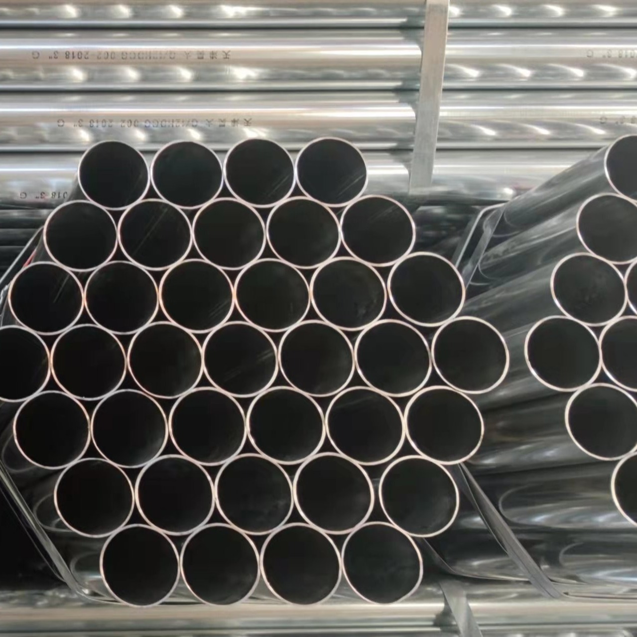 China DN50 Galvanized Steel Pipe DN100  Large Diameter DN300 - DN600 Seamless 200MM factory
