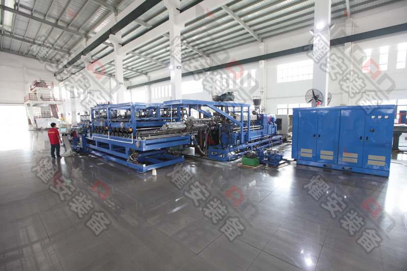 China High Quality Flat T-Die Extrusion PP PE EVA Spundbond Nonwoven Polyester Fabric Coating Machine factory