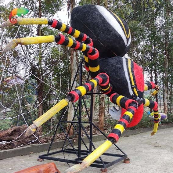 Quality Botanical Garden Giant Animatronic Spider With Web Life Size Alive Sound for sale