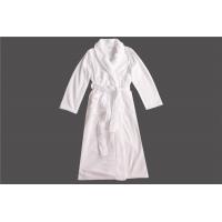 China Stockpapa 100% Polyester Womens White Long Bathrobe For Winter for sale