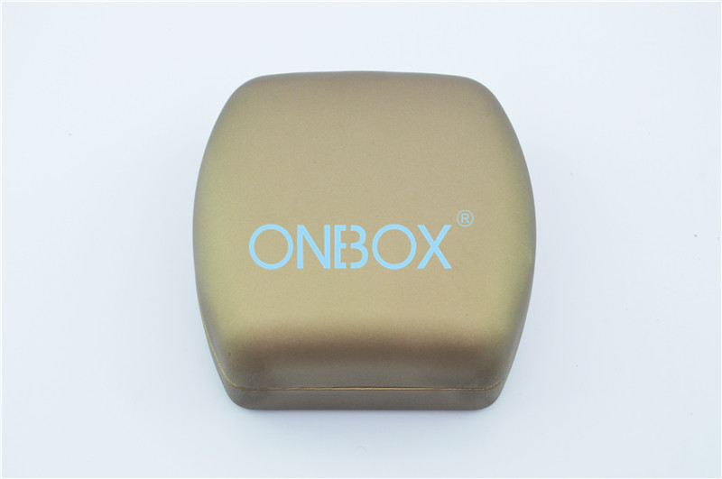 China ROHS Luxury Jewellery Packaging Boxes High End Gold Color PU For Women Bangle factory