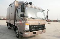 China 4610*2310*2115 Light Duty Commercial Trucks , 6 Wheels Cargo Van Box Truck factory