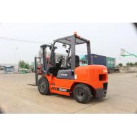 China 3 Ton Diesel Counterbalance Forklift Truck With Four Wheel Pneumatic Tire factory