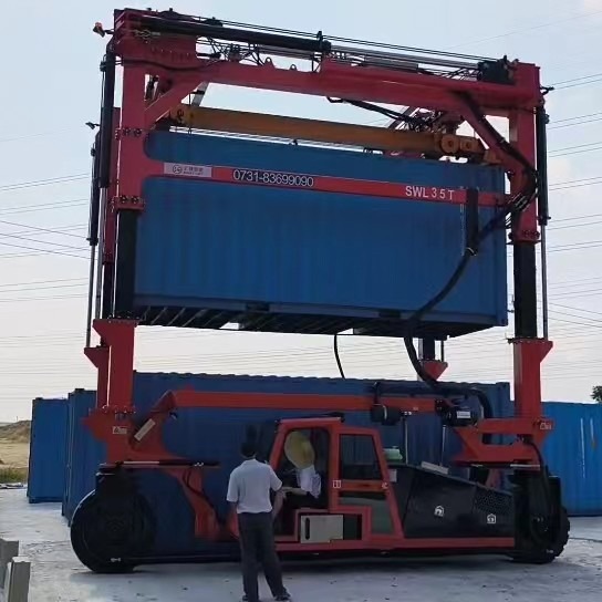 Quality Blue Container Crane Container Crane Truck 4.5m Lifting height for sale