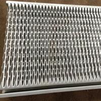China Customized Aluminum Stair Tread Grating Anti Slip Corrosion Resistant factory