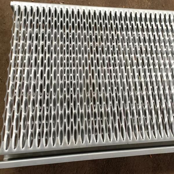 Quality Customized Aluminum Stair Tread Grating Anti Slip Corrosion Resistant for sale