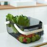 China Rectangular Rustproof 750g Metal Wire Fruit Basket With Wood Handle factory