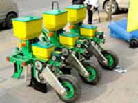 China 3 Rows Corn Soybean Seeder With Fertilizer , 18HP Seed Sowing Machine factory