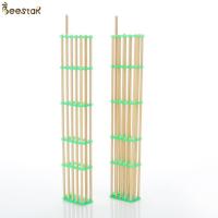 China Eco-Friendly Beekeeping Equipment Queen Rearing Tool Baboo Queen Bee Cage For Bee Farming factory