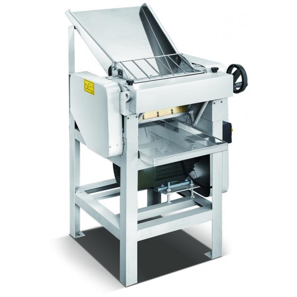 Quality Adjustable Thickness Dough Roller Machine Electric Dough Sheeter 130 R/M for sale