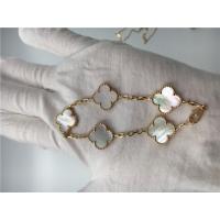 Quality Elegant 18K Gold Jewelry Vintage Alhambra Bracelet With White Mother Of Pearl for sale