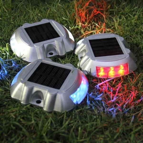 Quality IP68 Waterproof Solar Powered Road Studs Reflective Aluminum Alloy for sale