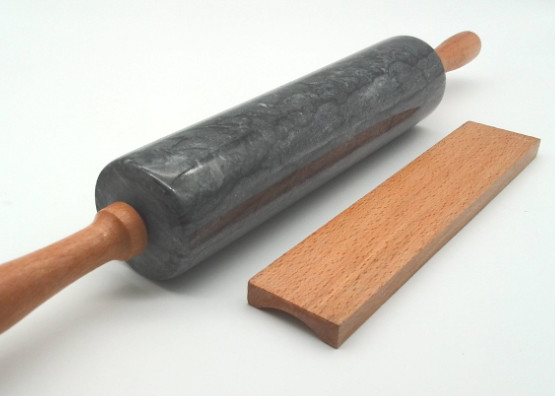 Quality Smooth Surface Stone Rolling Pin , Noodle Rolling Pin Hand Burnishing for sale