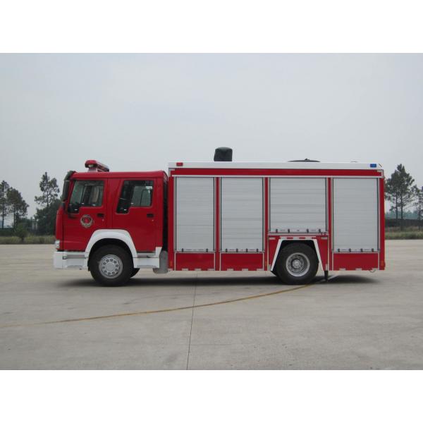 Quality Red Color Diesel Gas RC Fire Truck 4x2 For Fire Fighting Emergency Rescue for sale