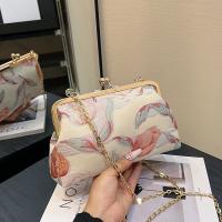 China NEW CLIP CHAIN BAG CHINESE STYLE SHELL BAG NATIONAL STYLE FLOWER SHOULDER BAG FASHION DINNER CROSSBODY BAG FOR WOMEN factory
