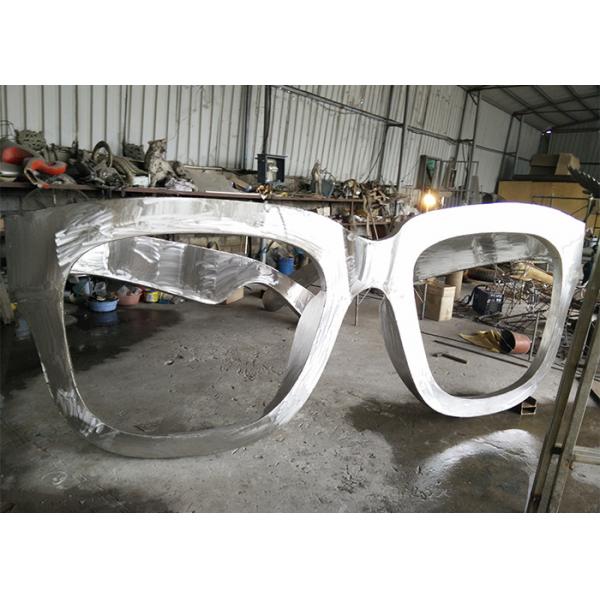 Quality Metal Sculpture Art Giant Sunglasses Sculpture Stainless Steel With Pink Glasses for sale