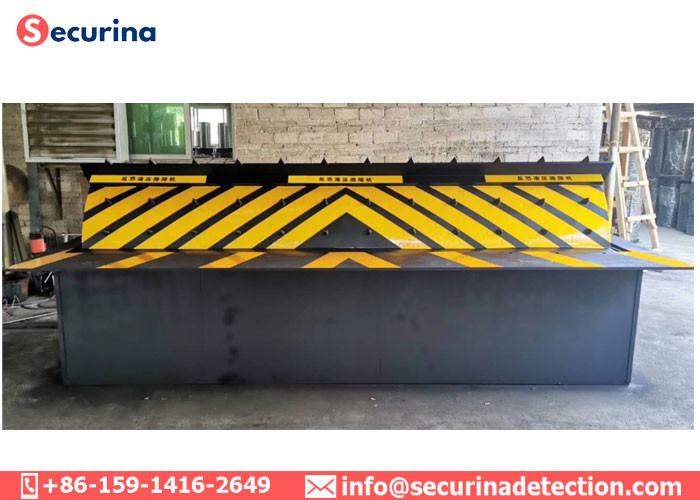 China IP68 Water-proof Hydraulic Automatic road block barrierTraffic Barricades For factory