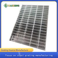 China Safety Welded Mesh Fencing Roof Fall Protection Railing For Balcony Step Stair factory