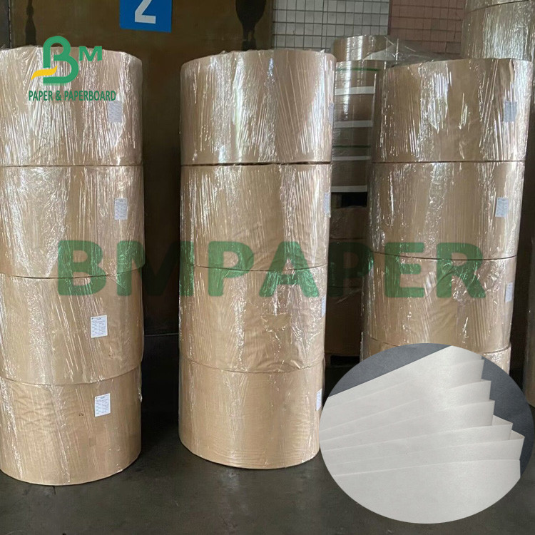 China Clear Printing Newsprint Paper Roll , Recyclable Newspaper Wrapping Paper 45g 48.8g factory